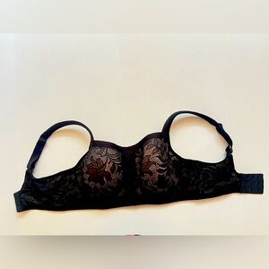 NWOT Le Mystere underwire sports bra 34D